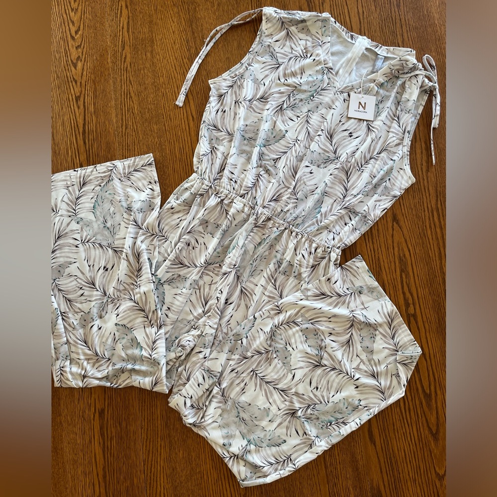 NWT Noracora Sleeveless Jumpsuit